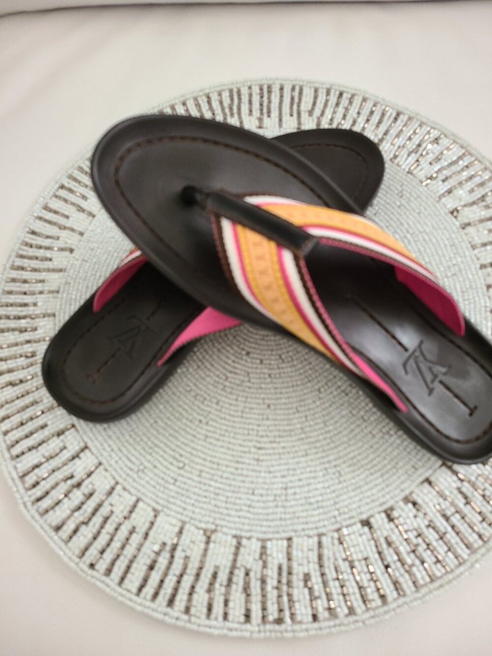 LOUIS VUITTON Women's Rubber  Flip Flop Slides, Sandals